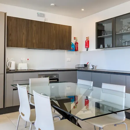 Apartament Sea View Penthouse With Stunning Marina View In Pietà
