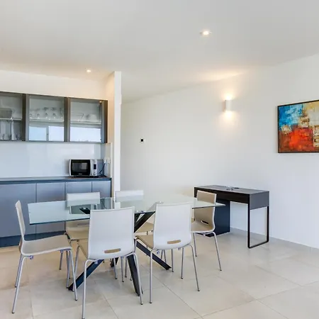 Apartament Sea View Penthouse With Stunning Marina View In Pietà