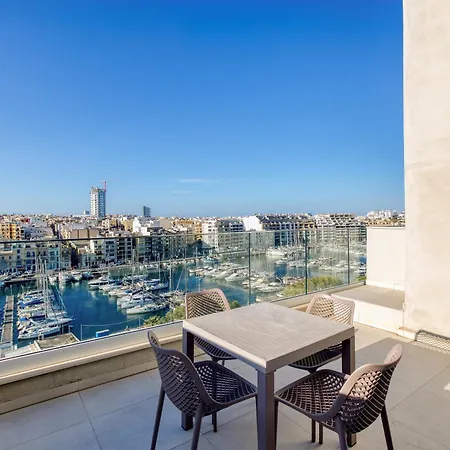 Apartament Sea View Penthouse With Stunning Marina View In *