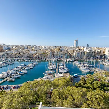 Apartament Sea View Penthouse With Stunning Marina View In Pietà