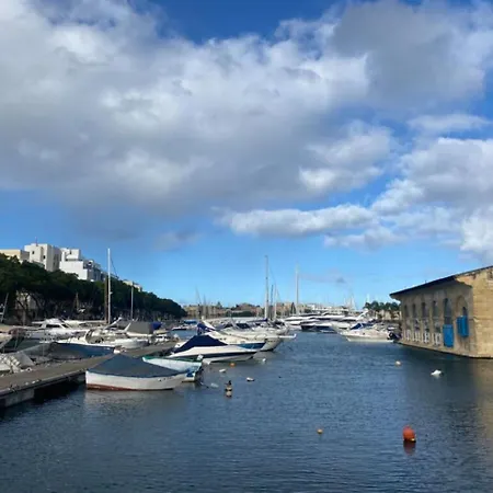 Apartament Sea View Penthouse With Stunning Marina View In