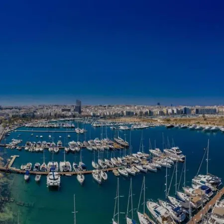 Sea View Penthouse With Stunning Marina View In